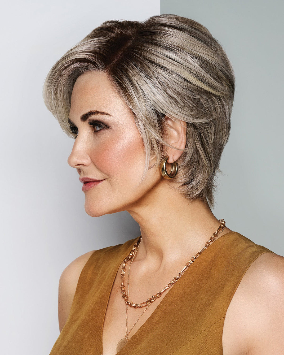 Raquel Welch Posh Premiere Short Boycut Wig, Sheer Luxury, Luxlite Cap, Average