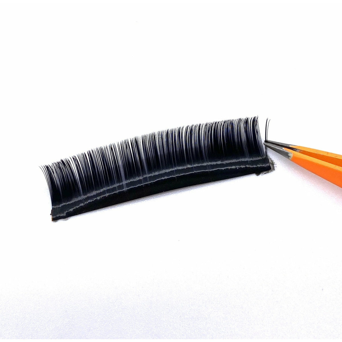 VIP Faux Mink Lash Extensions 0.07 mm CC Curl | 12-Line Mix Tray