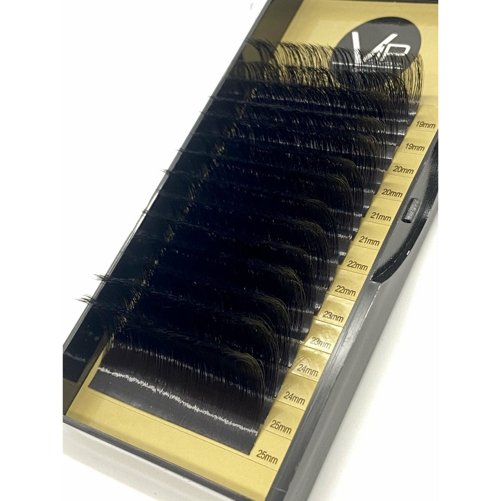 VIP Faux Mink XL Lash Extensions 19–25 mm | 14-Line Tray