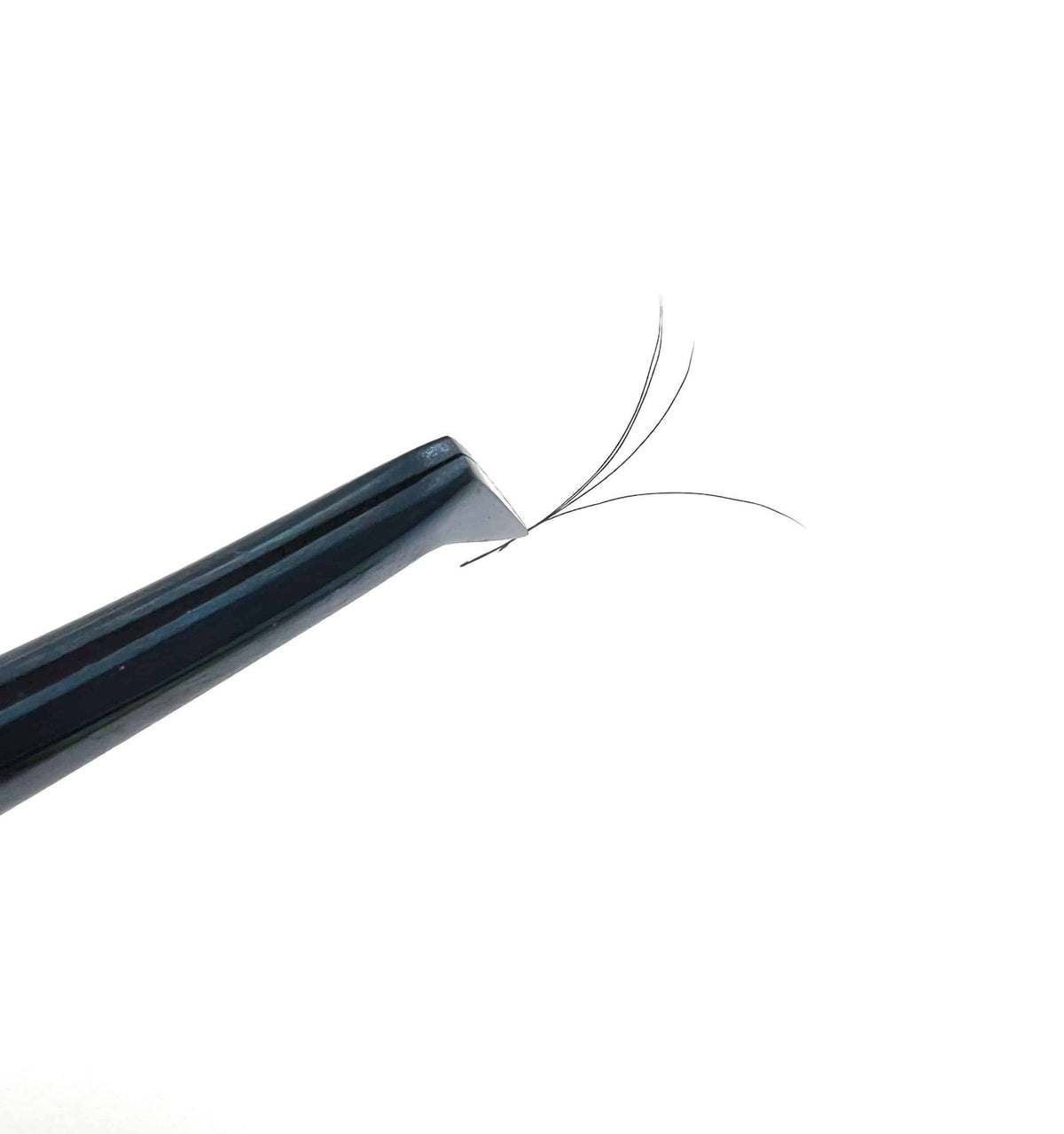 VIP V Type Easy Fan Lash Extensions 0.05 mm C Curl | 12-Line 8 mm Tray