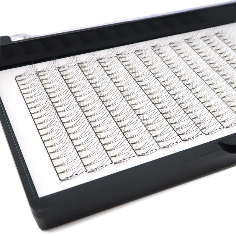 VIP Pre Fanned Lash Extensions 3D | 12-Line Tray
