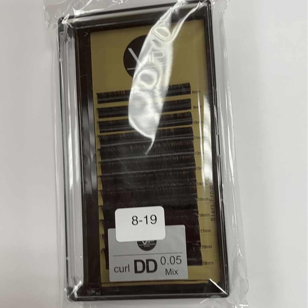 VIP Faux Mink Lash Extensions 0.05 mm DD Curl | 12-Line Mix Tray